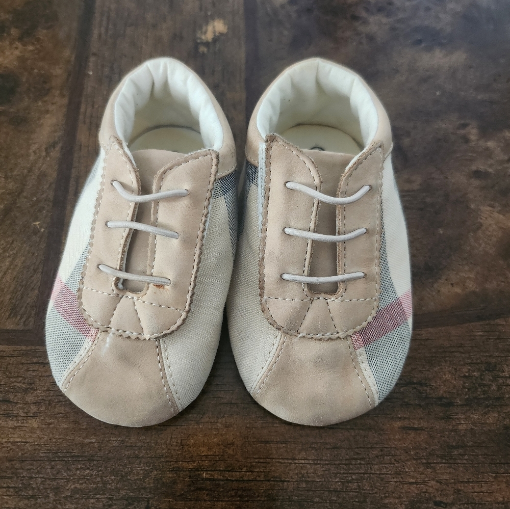 Burberry Beige Check Baby Shoes size 19